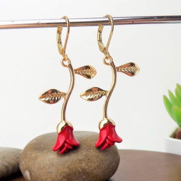 Jewelry - Rose Gold Stem Earrings 🛒